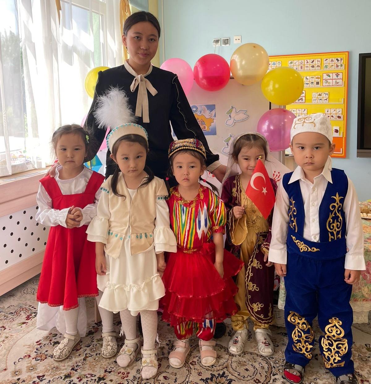 "1-мамыр достық мерекесі "