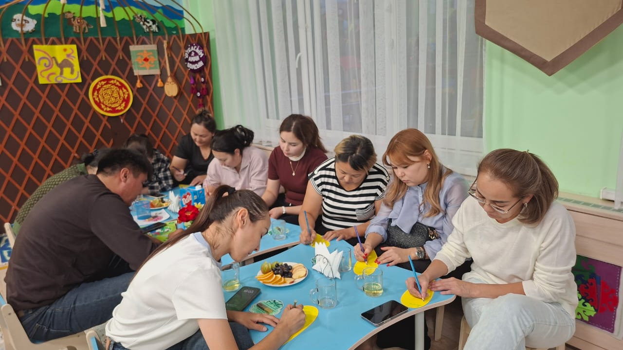 Ата-аналар жиналысы ортаңғы "Күншуақ" тобы